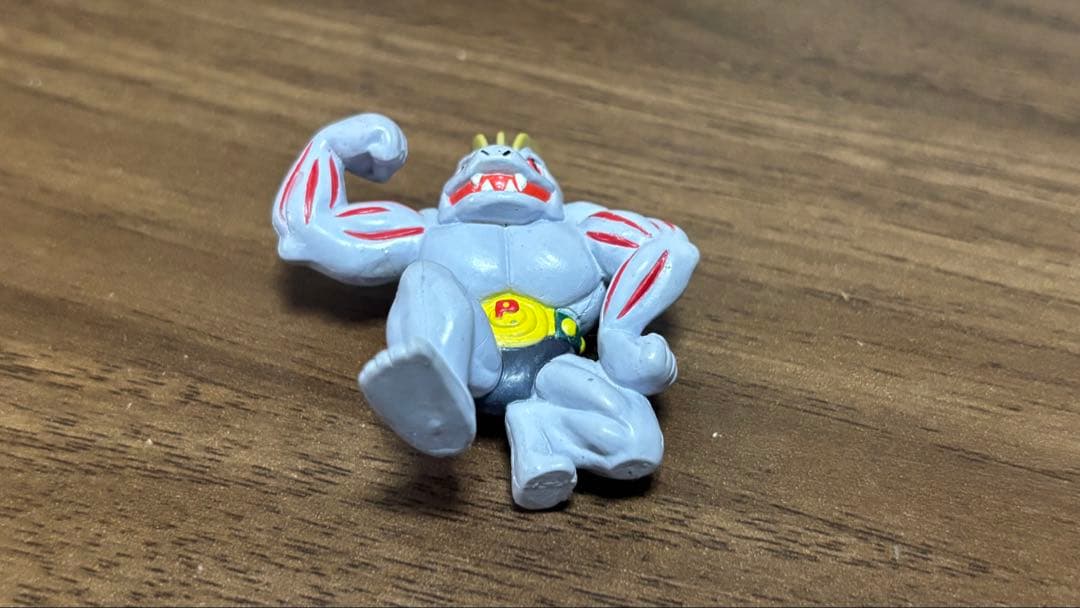 モンコレ ゴーリキー フィギュア