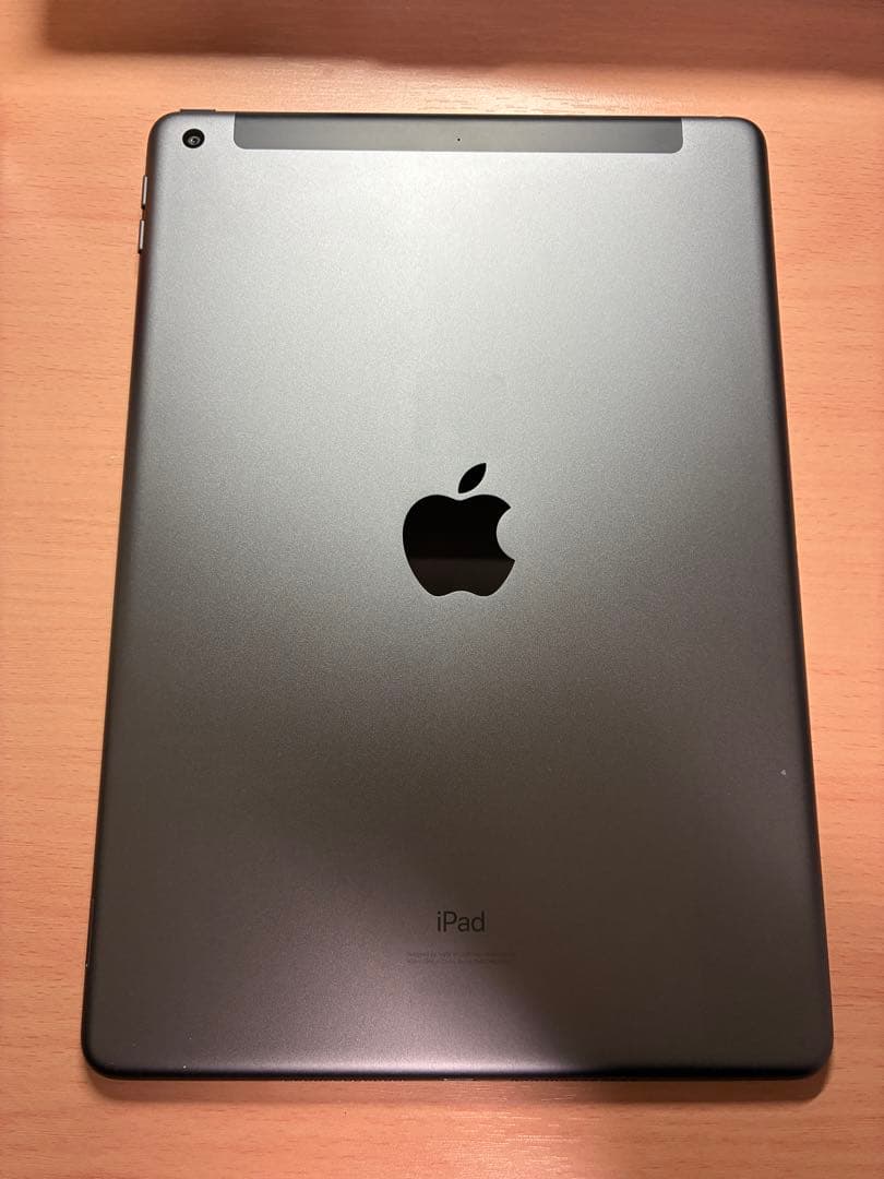 【本体のみ】iPad 第7世代　32GB セルラーモデル　スペースグレー