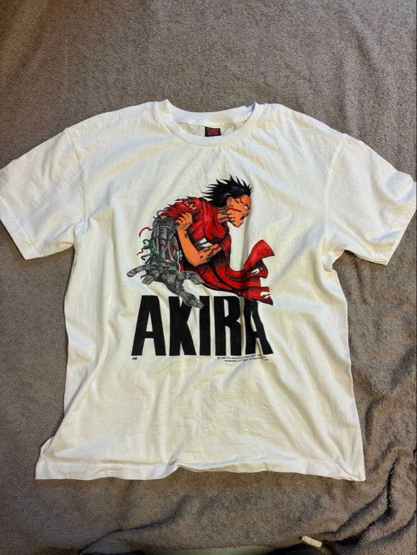 トップス AKIRA Fashion Victim t sirt size XL