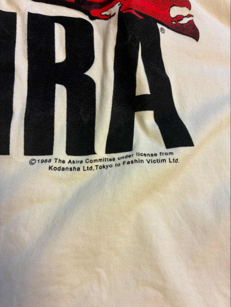 トップス AKIRA Fashion Victim t sirt size XL