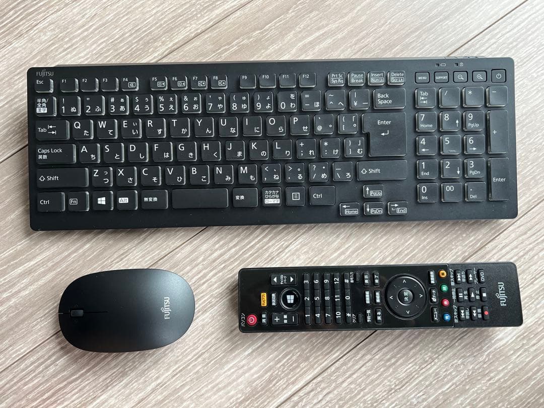 【ジャンク品】富士通 ESPRIMO FH77/C2 (HDDなし/液晶交換歴)