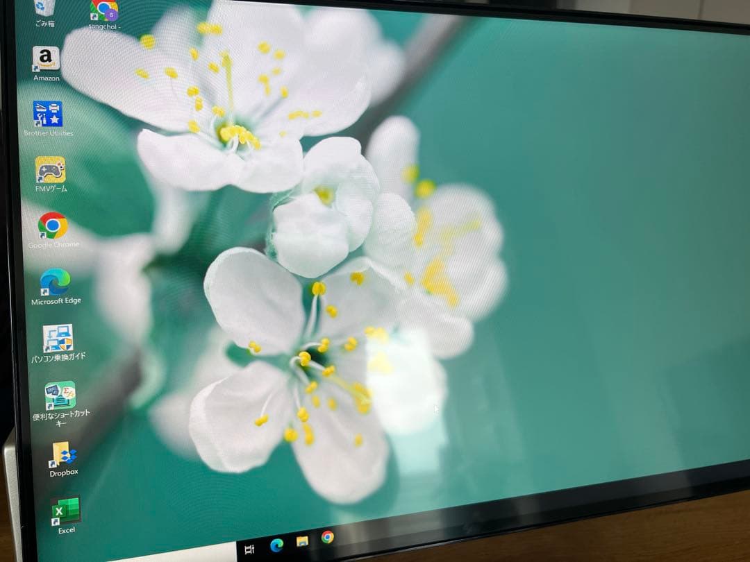 【ジャンク品】富士通 ESPRIMO FH77/C2 (HDDなし/液晶交換歴)