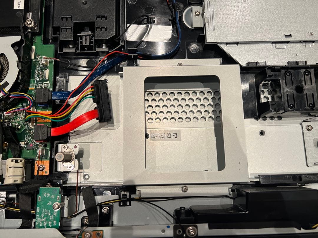 【ジャンク品】富士通 ESPRIMO FH77/C2 (HDDなし/液晶交換歴)