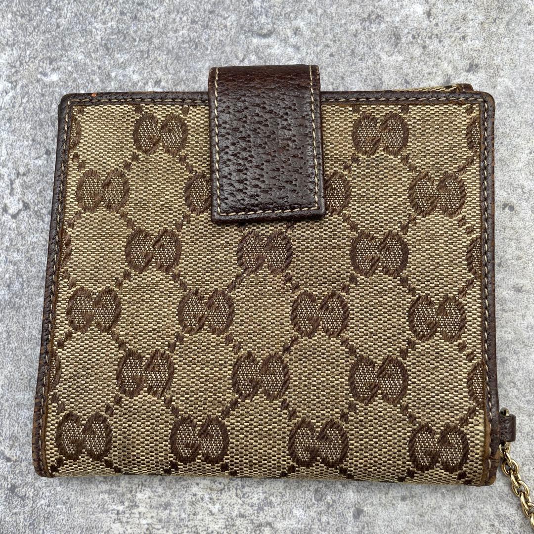 【微美品】GUCCI　グッチ　折り財布　キャンバス　GG総柄　チャーム付き