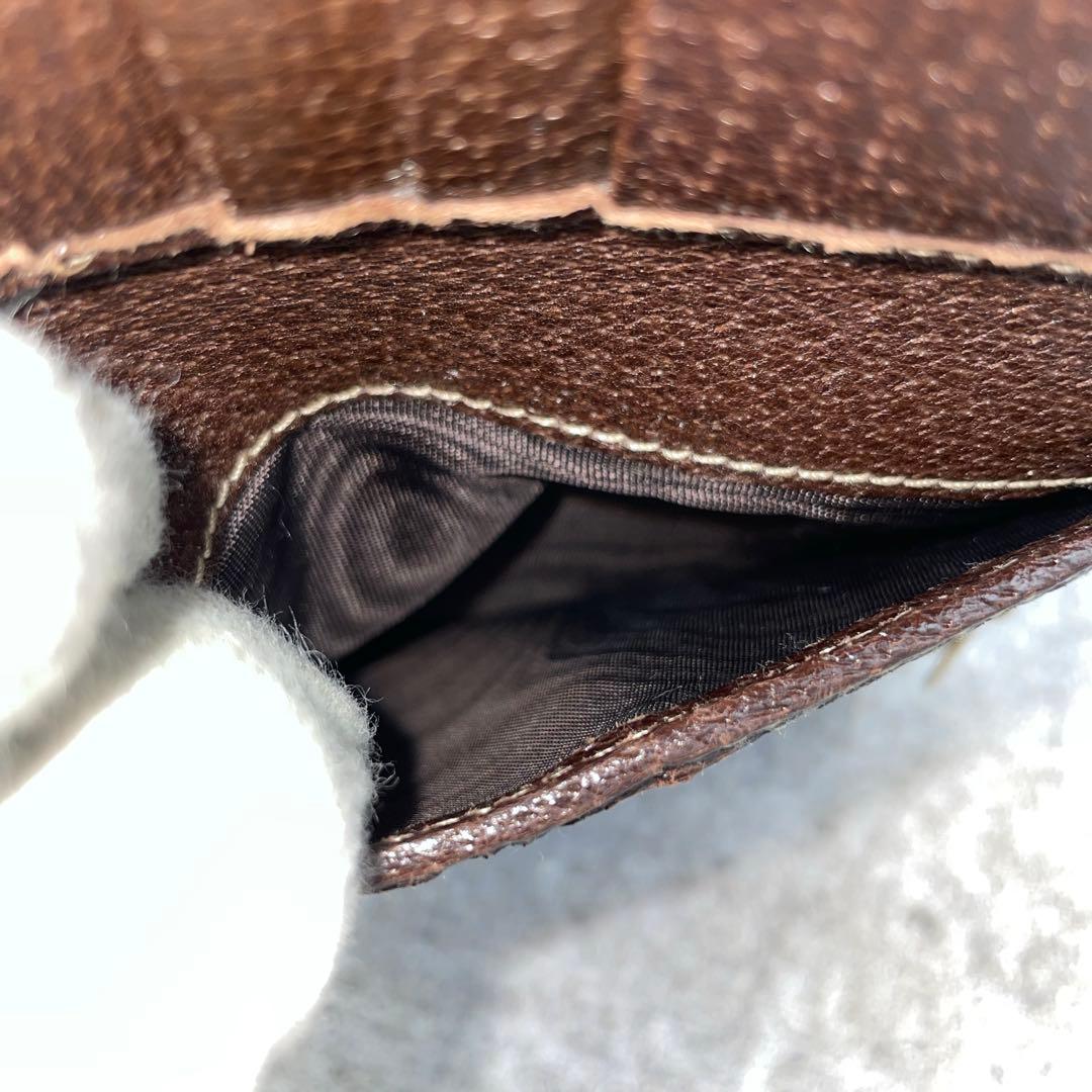 【微美品】GUCCI　グッチ　折り財布　キャンバス　GG総柄　チャーム付き