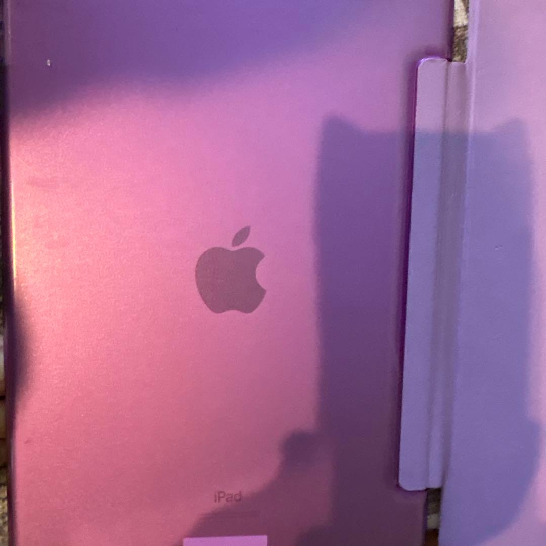 iPad（第8世代）Wi-Fi + Cellularモデル ホワイト
