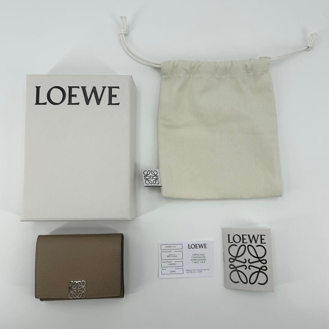 極美品✨LOEWE 折り財布 アナグラム トライフォールド レザー ベージュ