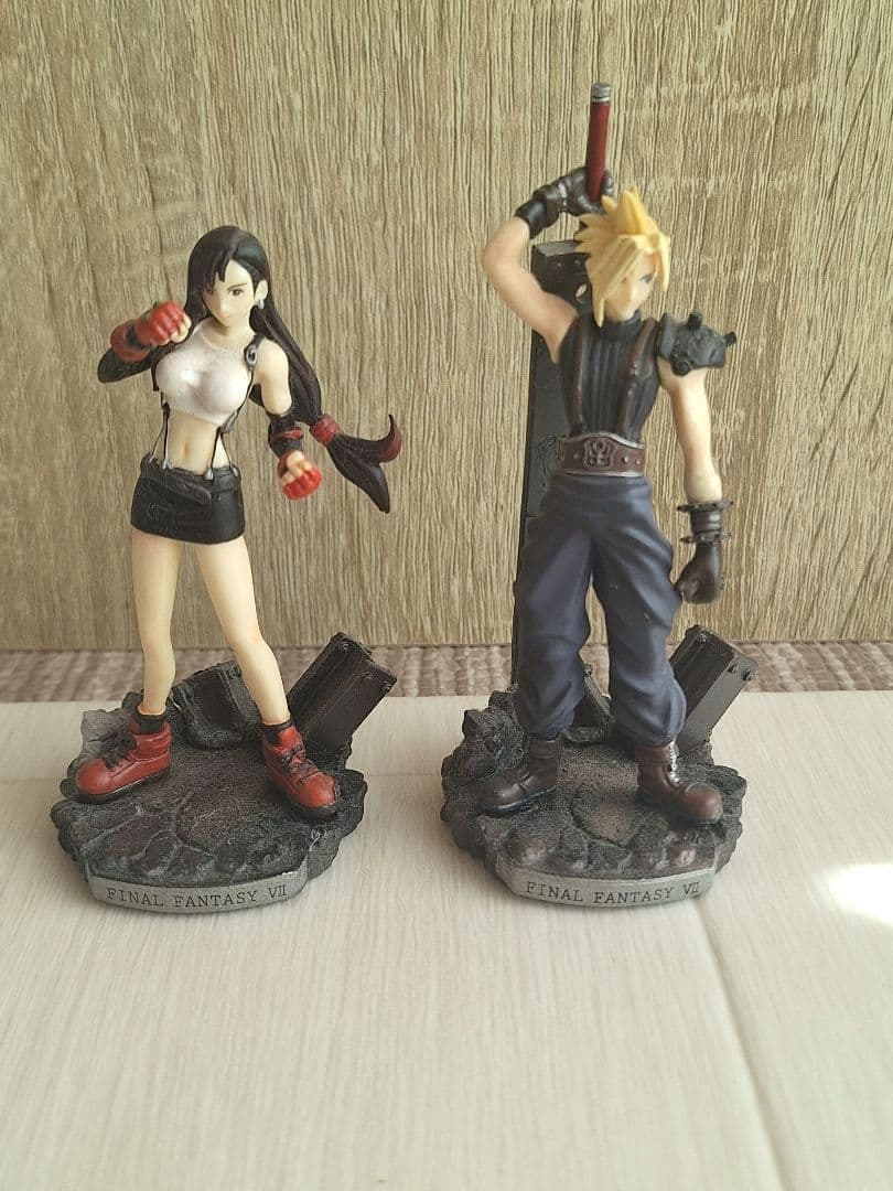 FINAL FANTASY VII 10th ANNIVERSARY フィギュア