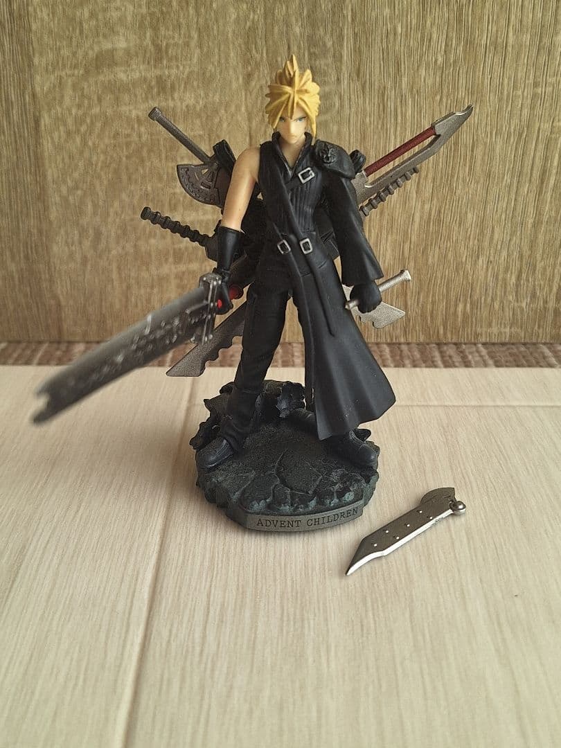 FINAL FANTASY VII 10th ANNIVERSARY フィギュア