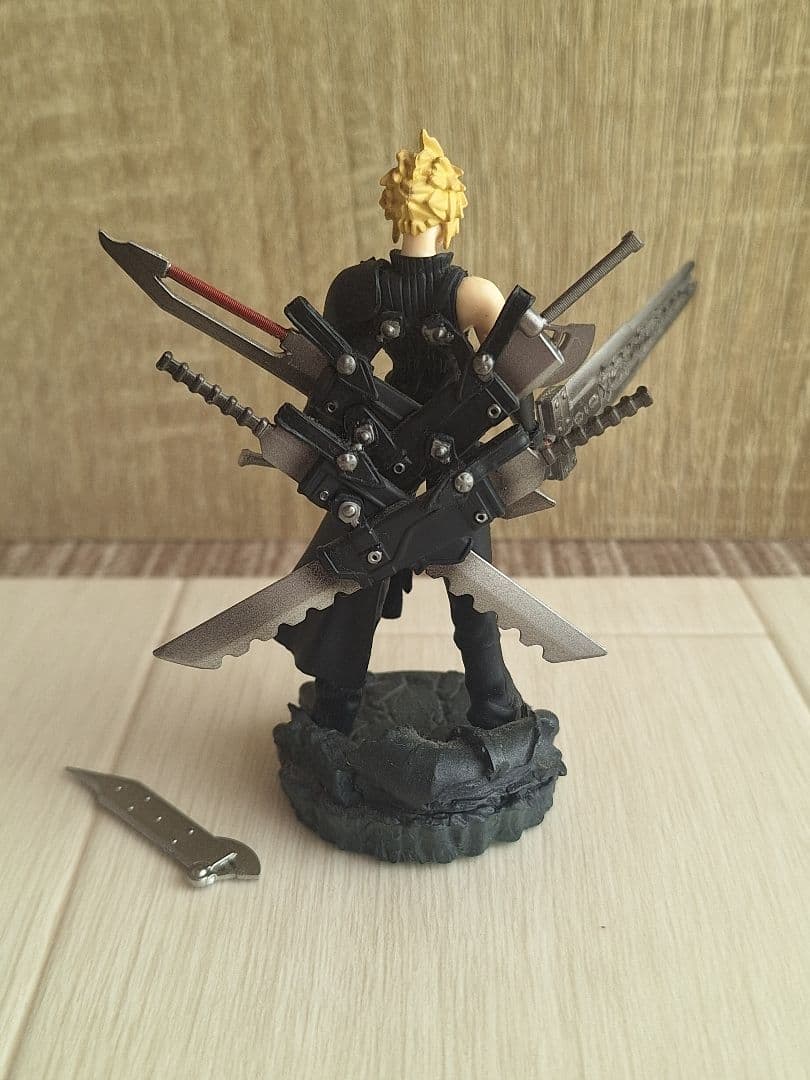 FINAL FANTASY VII 10th ANNIVERSARY フィギュア