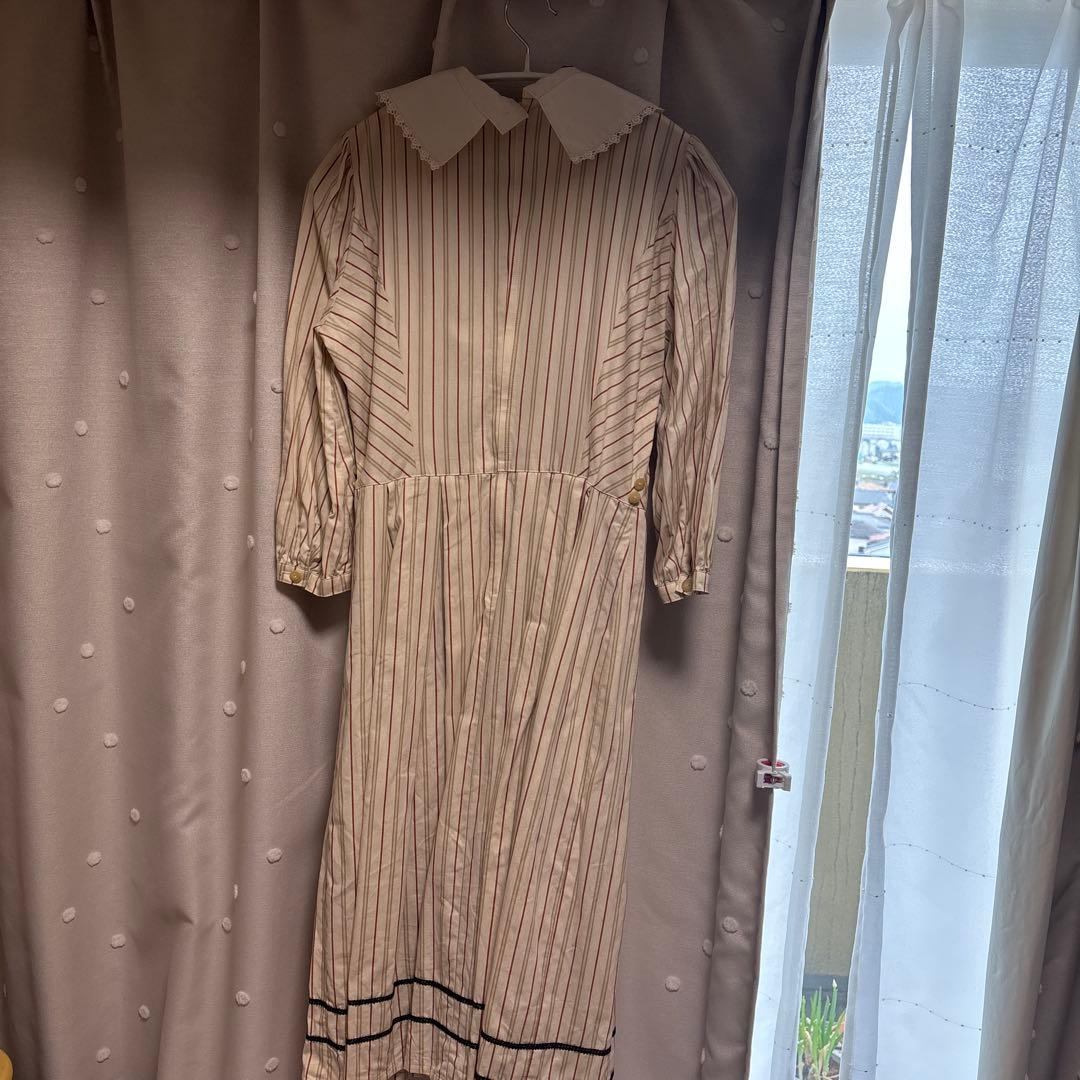 イノセントワールド　ブリティッシュストライプ丸衿ワンピース