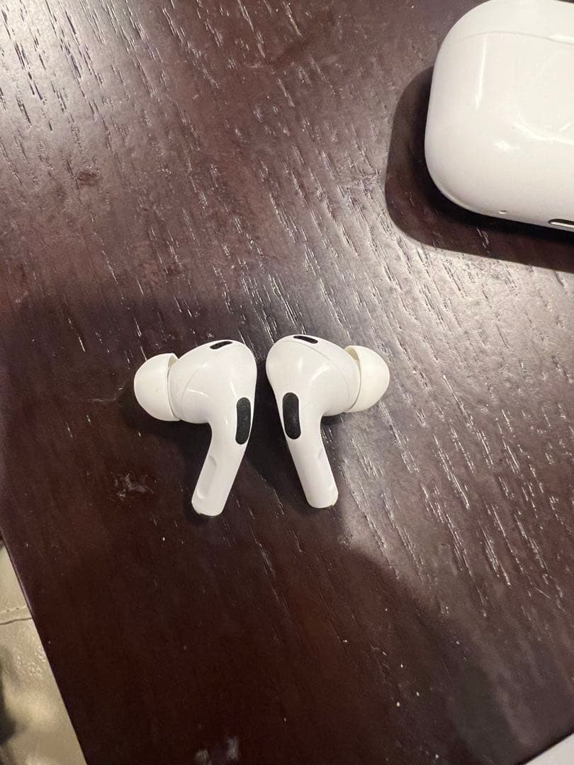 AirPods Pro 2 本体 付属品付き Lightning充電