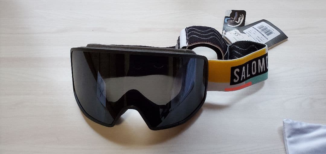 SALOMONスキーゴーグル