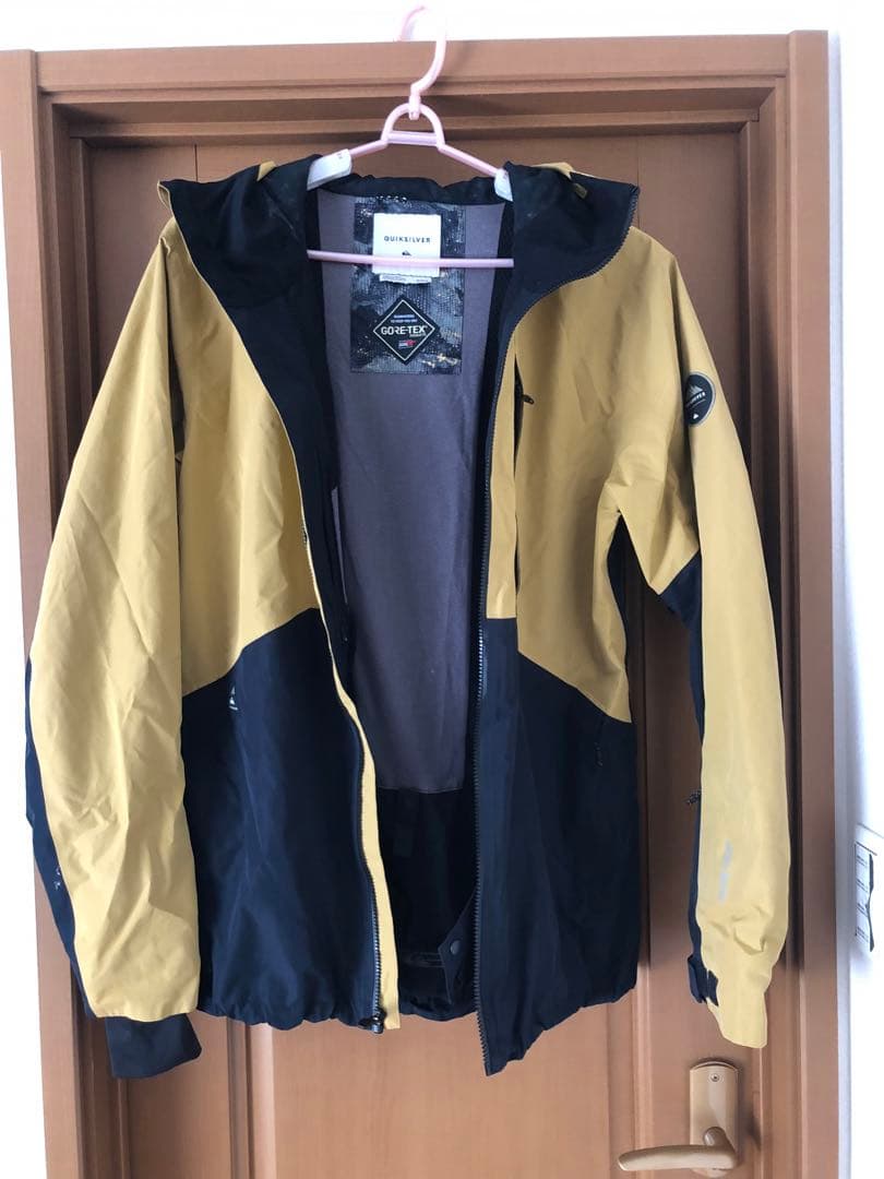 QUIKSILVER フード付きスノーボードジャケット