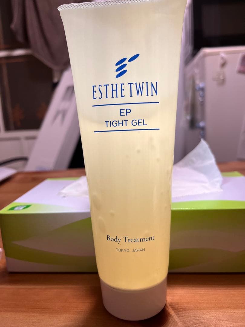 ESTHE TWIN B-2000 ボディケア 充電器　＋EPタイトジェル
