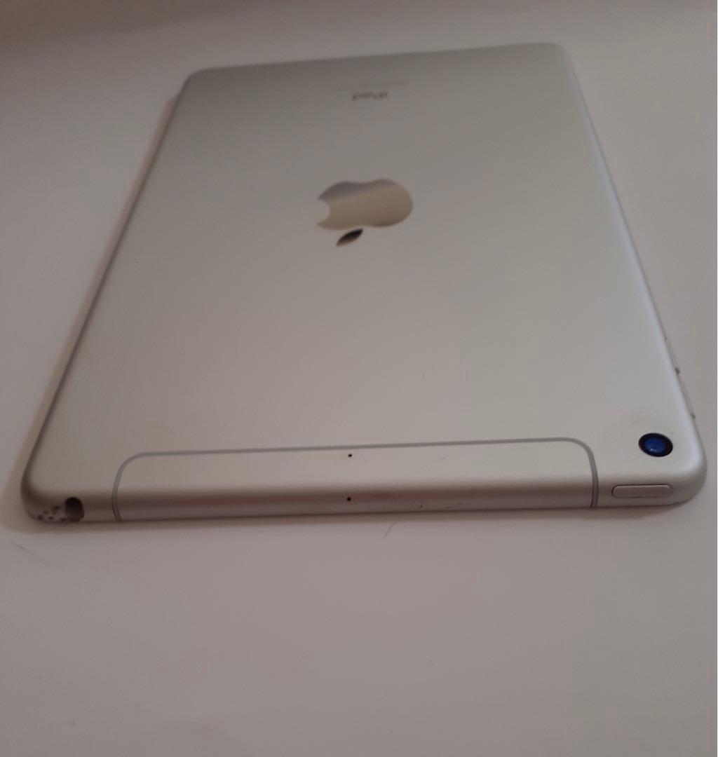 iPad mini5 第五世代 64GB cellular シルバー 訳あり