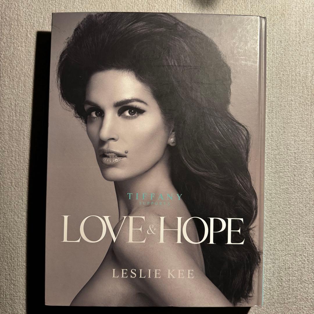 アート・デザイン・音楽 TIFFANY SUPPORTS LOVE & HOPE LESLIE KEE