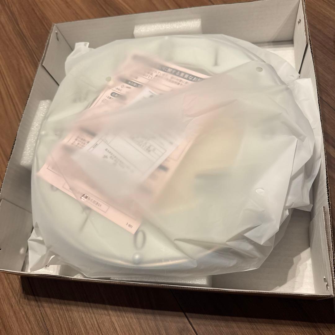 ひ*い様 （新品）ホワイト壁掛け時計 MS524B