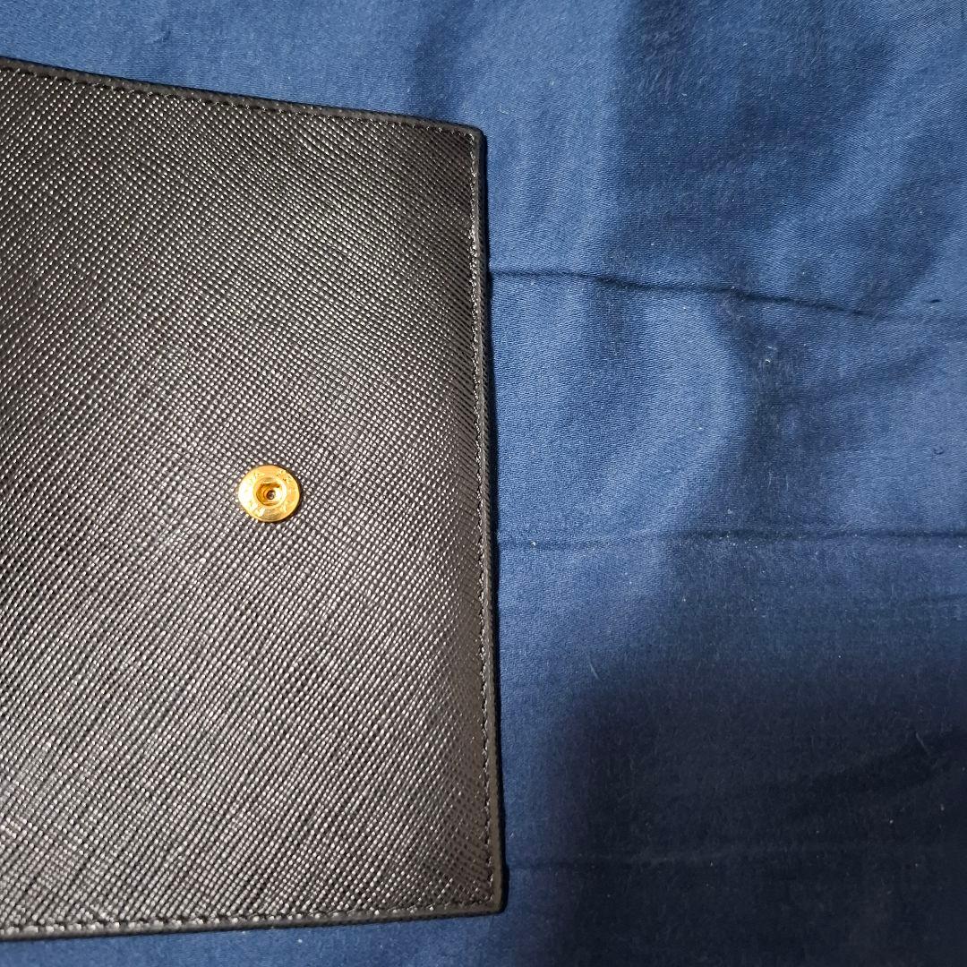 PRADA ブラック 三つ折り財布 箱付き