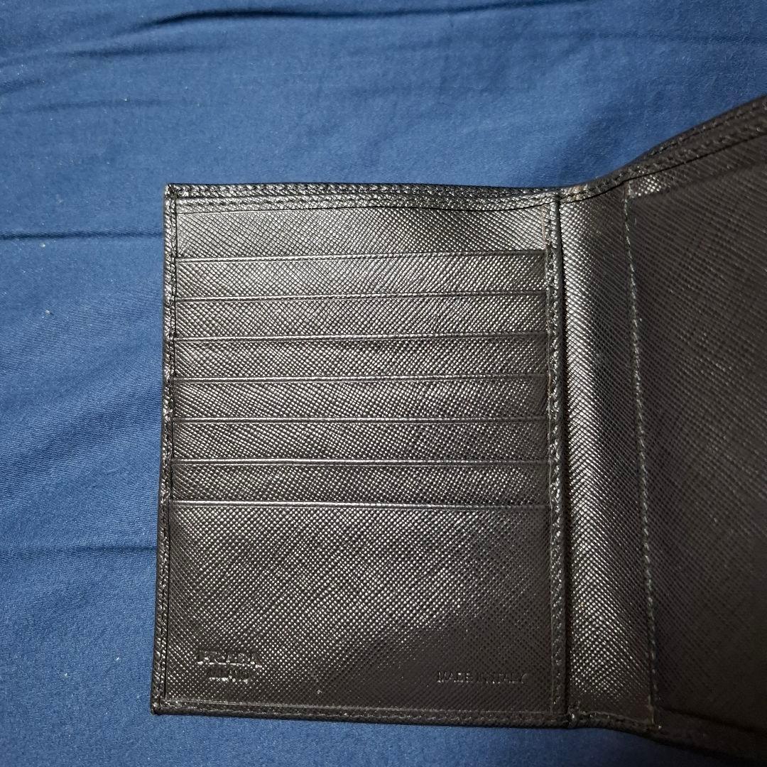PRADA ブラック 三つ折り財布 箱付き