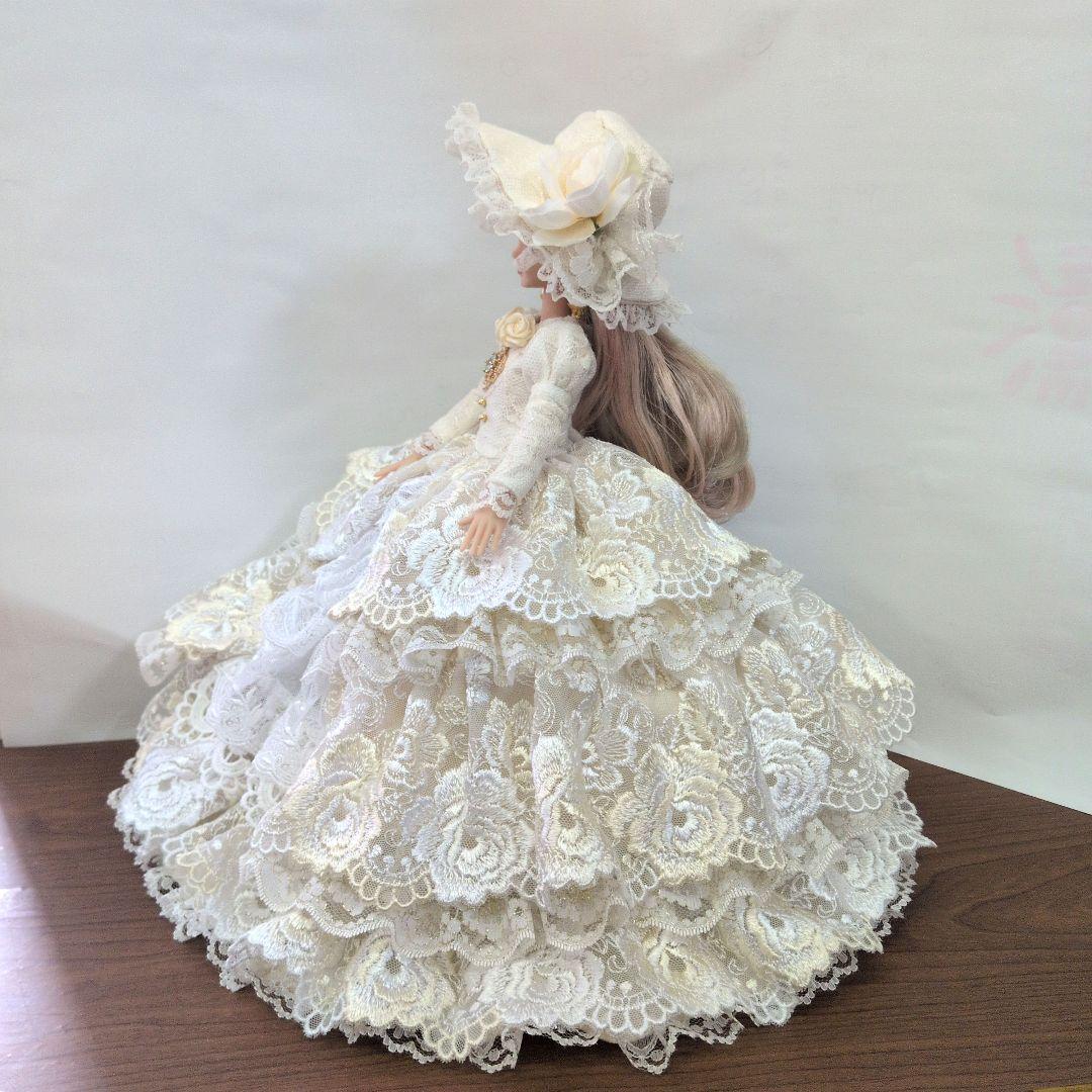 K*6様 ジェニーフレンド27cmドール服　春のおでかけ♡オフホワイトのドレス