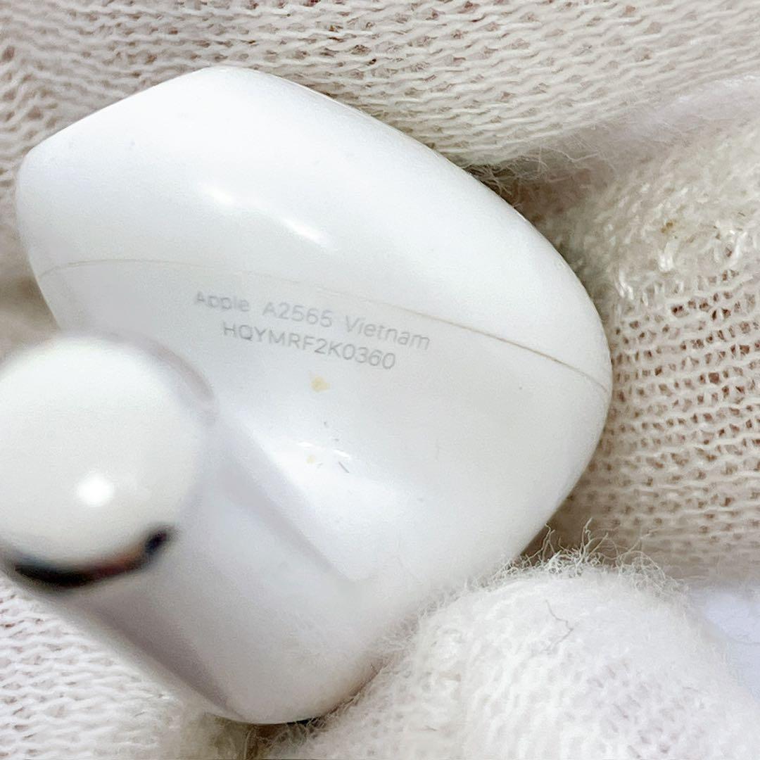 2868△ AirPods 第3世代 本体 ホワイト 充電ケース付き