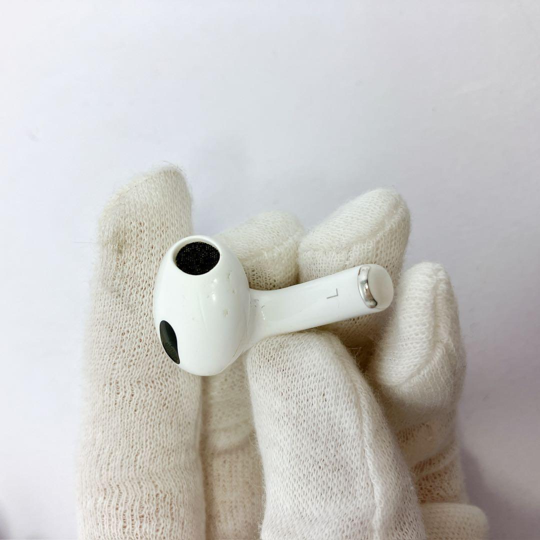2868△ AirPods 第3世代 本体 ホワイト 充電ケース付き
