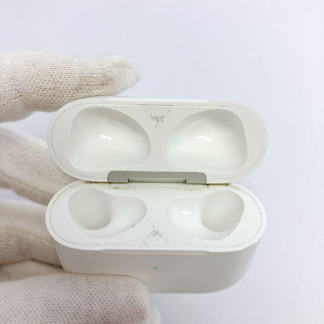 2868△ AirPods 第3世代 本体 ホワイト 充電ケース付き
