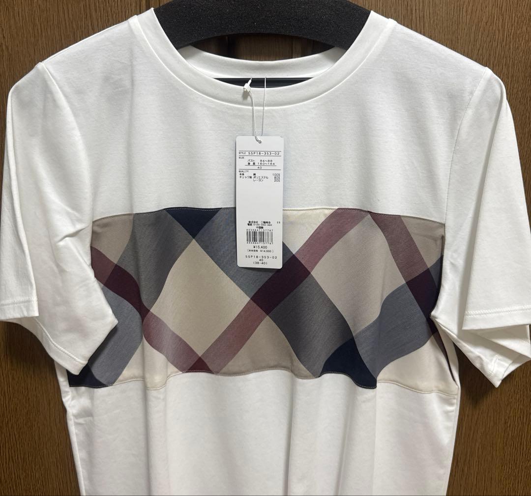本日までブルーレーベルクレストブリッジ【未使用品・タグ付き】40サイズTシャツ