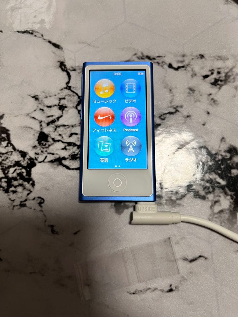 週末価格！中古iPod nano 第7世代 ブルー　16GB シリコンケース付き