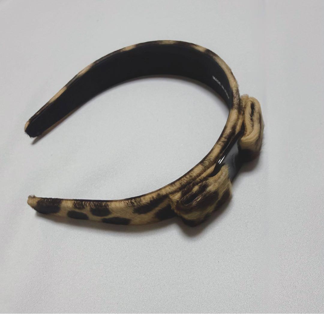 【お値下げ中】新品 FERRAGAMO フェラガモ ヴァラリボン レオパード