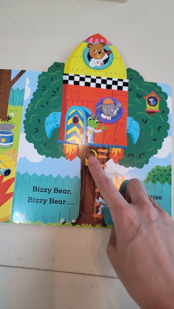 (Nosy Crow) Bizzy Bear 22冊 子ども英語の本
