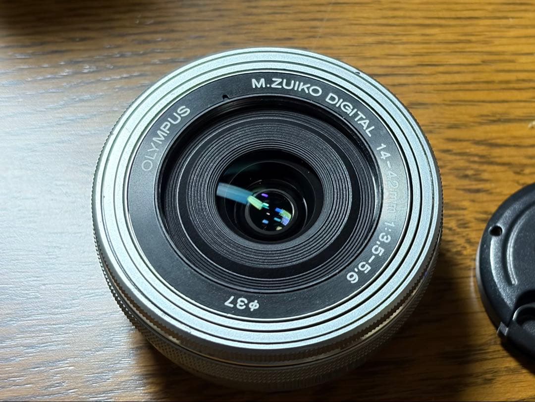 ￼OLYMPUS E-M10 MarkIII ダブルズームレンズキット