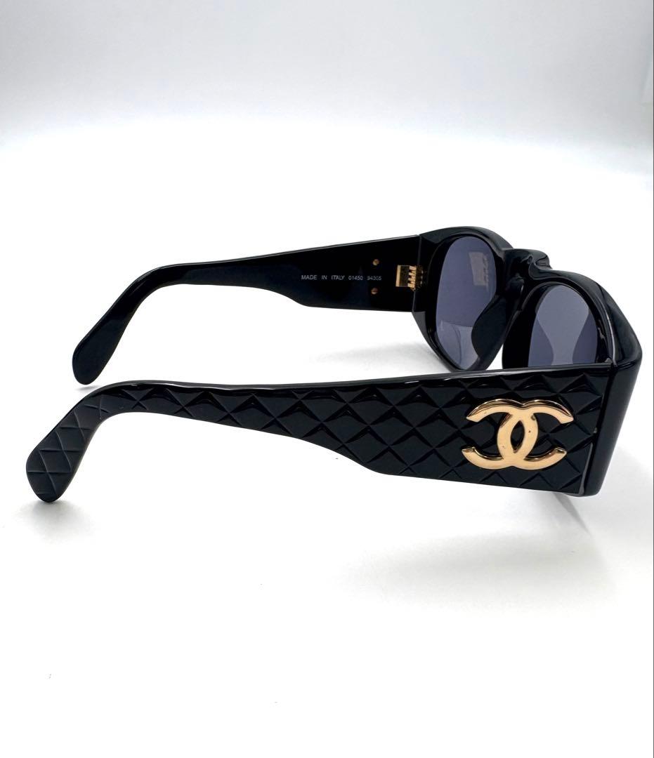 CHANEL サングラス　ブラック ココマーク　マトラッセ イタリア製　ケース付