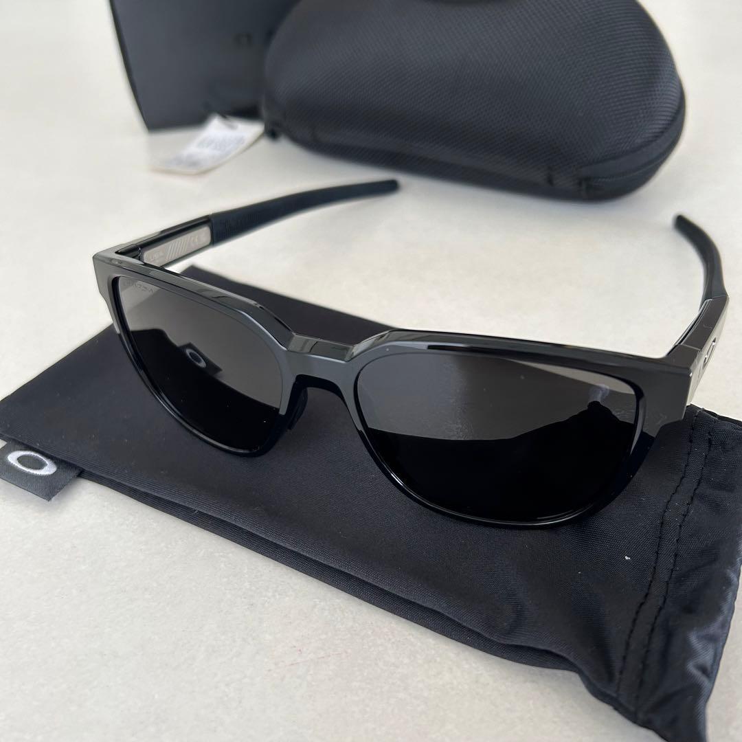 Oakley サングラス 黒 ケース付き