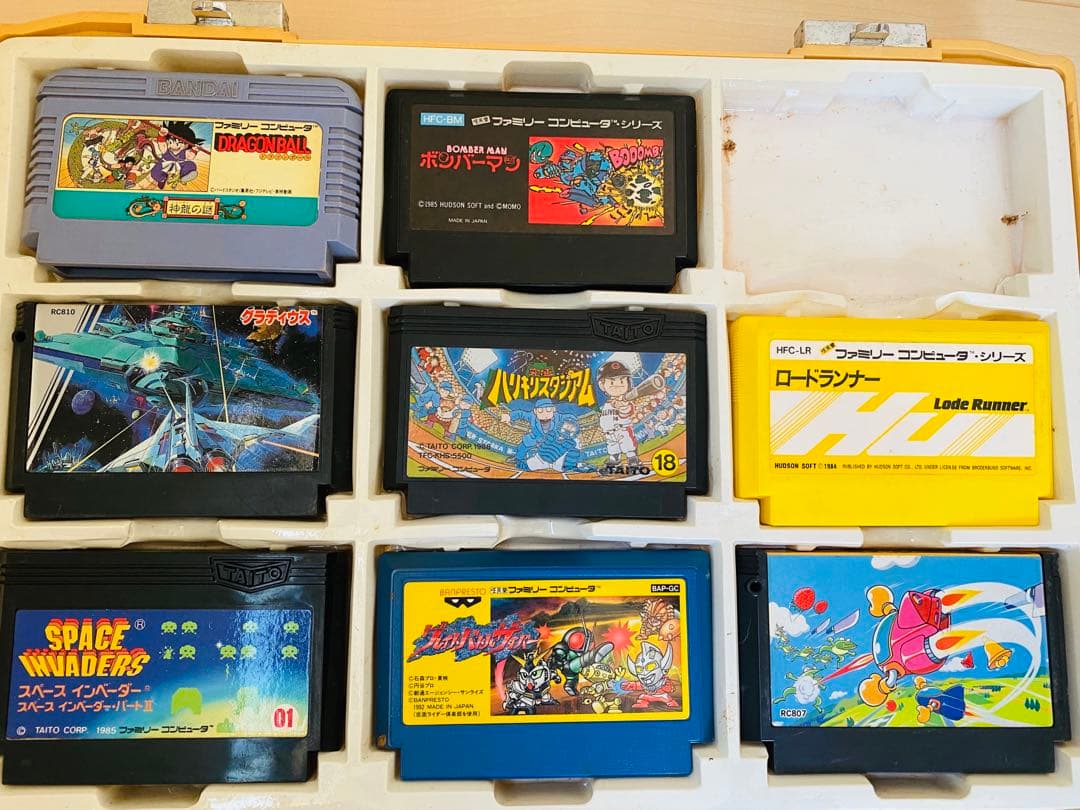 ファミコンカセット