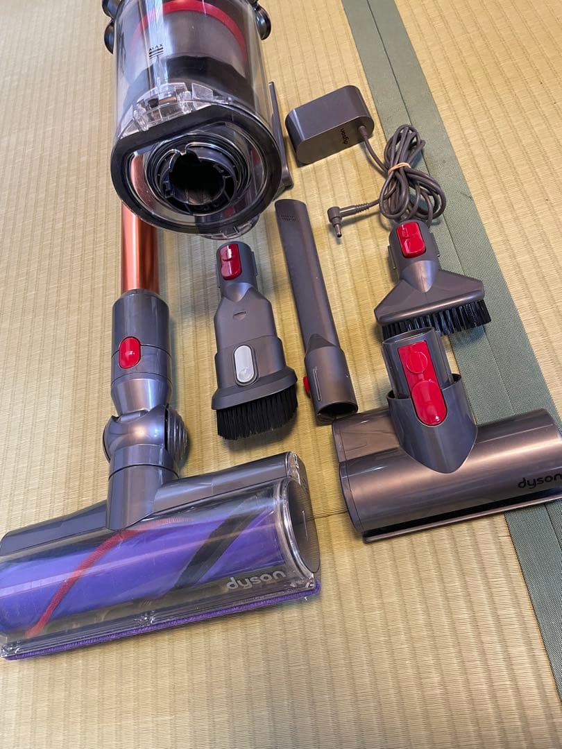 Dyson スティッククリーナー ダイソン　sv12 v10 動作品
