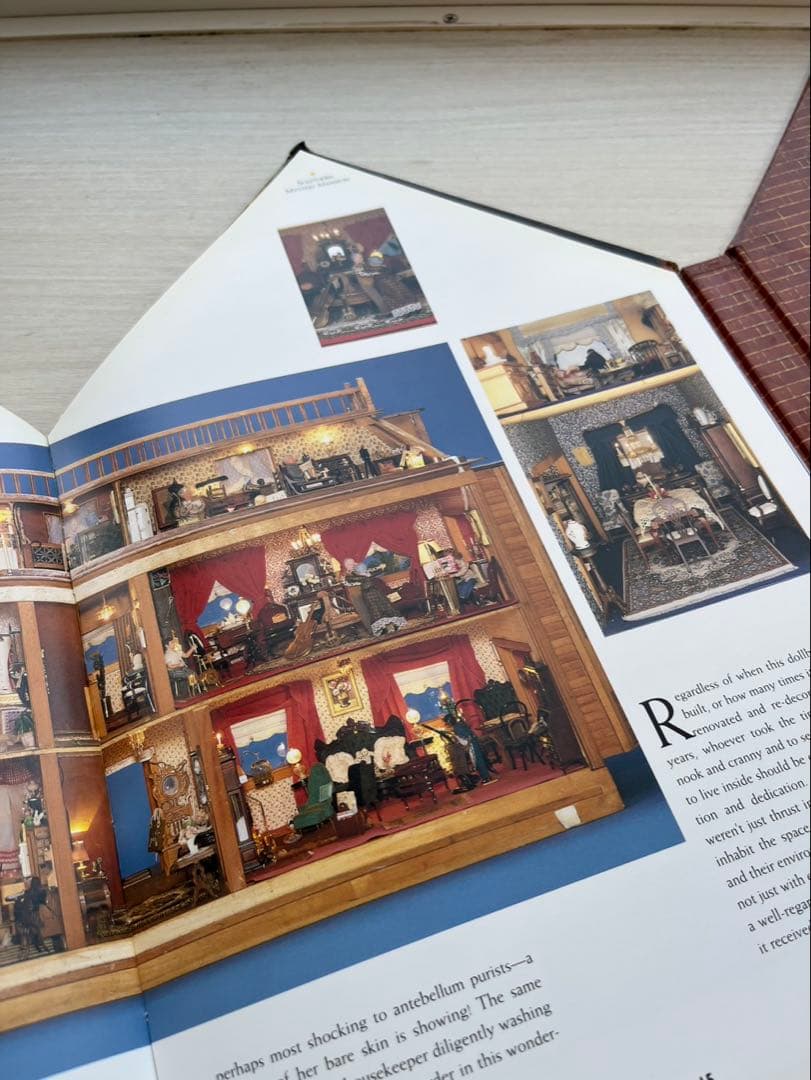 【希少】THE DOLL HOUSE BOOK 洋書　ハードカバー