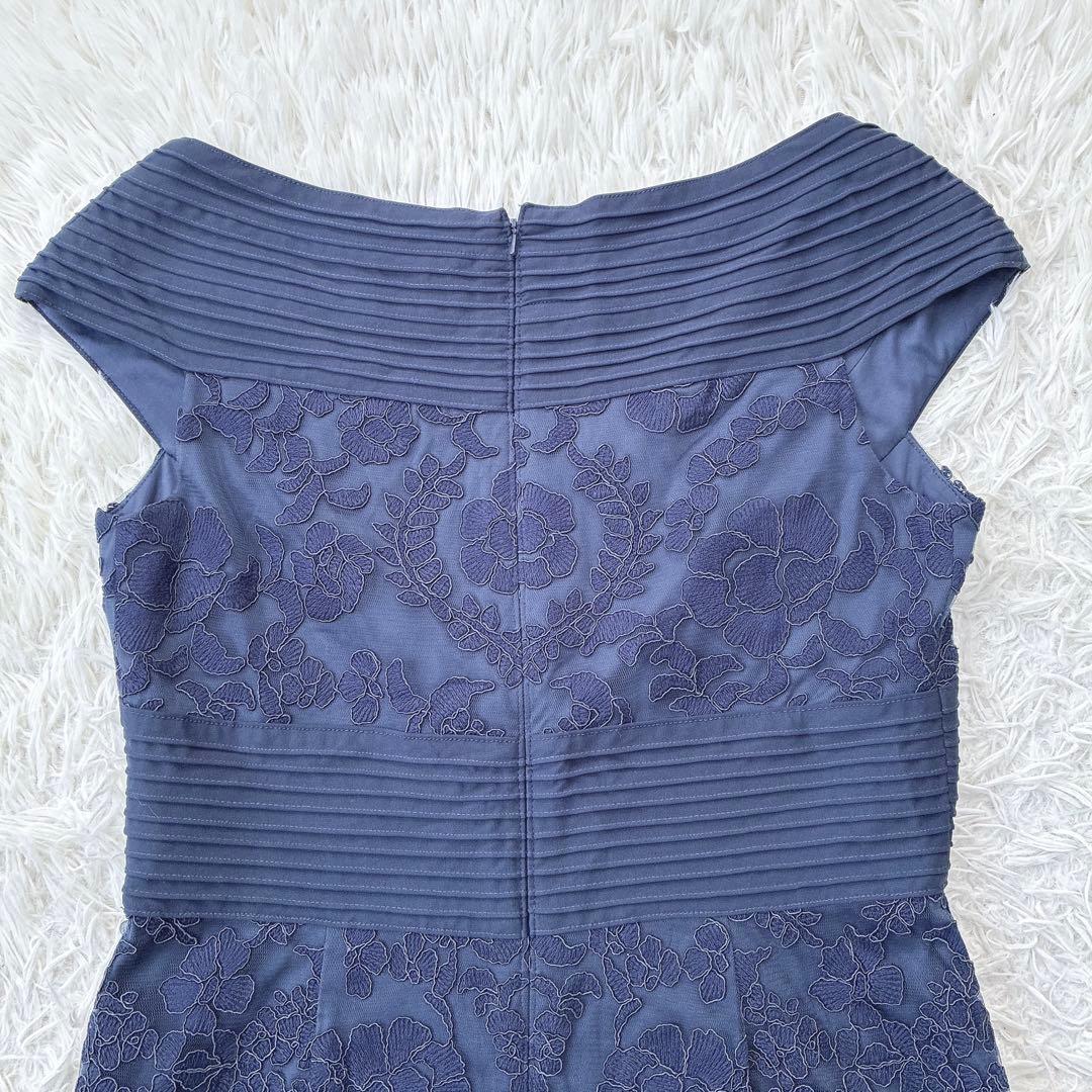 新品✨️タダシショージ 花柄レース ワンピース Vネック フレンチスリーブ 紺色
