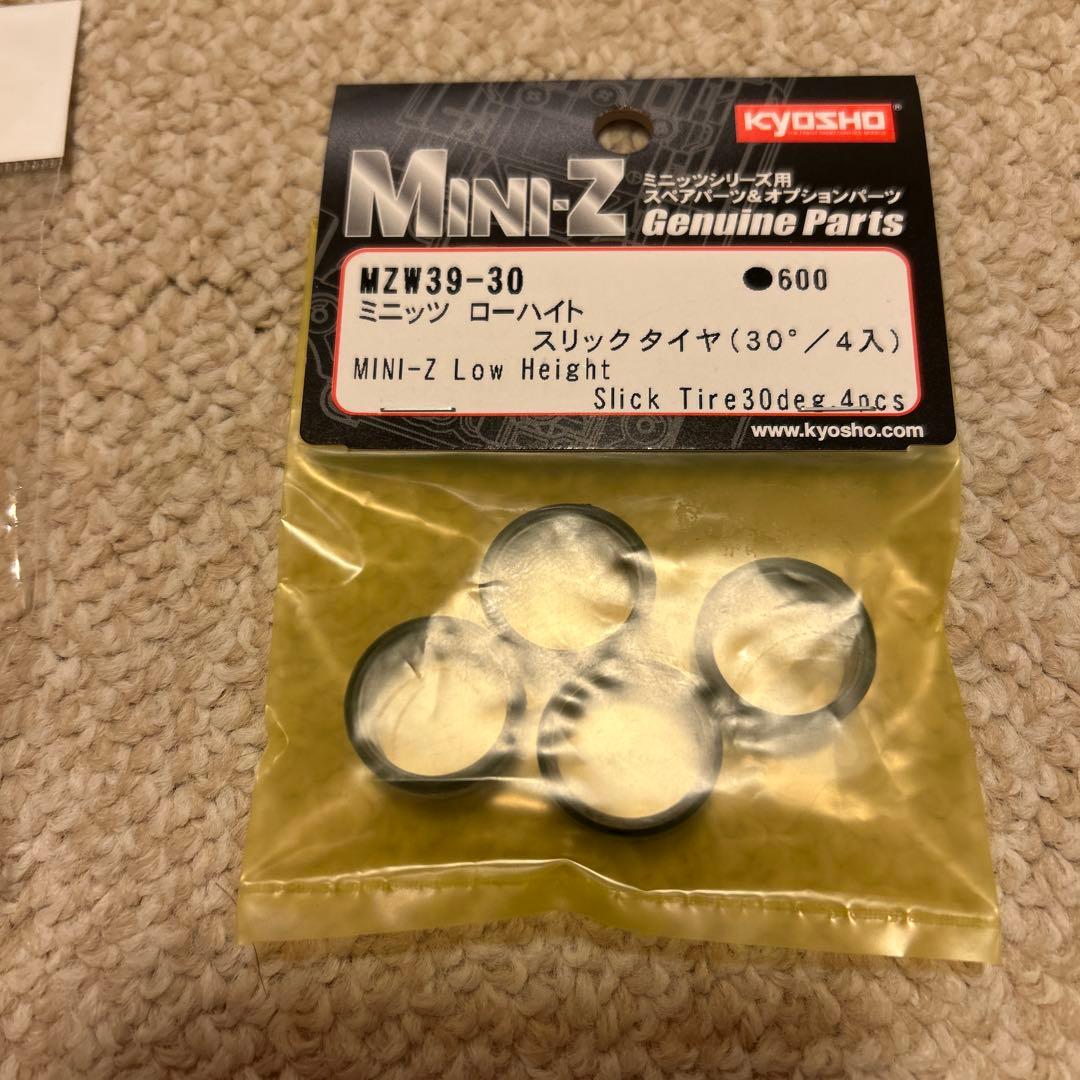 ラジコン　Mz フォーミュラ　ボディ&前後ホイル　タイヤセット