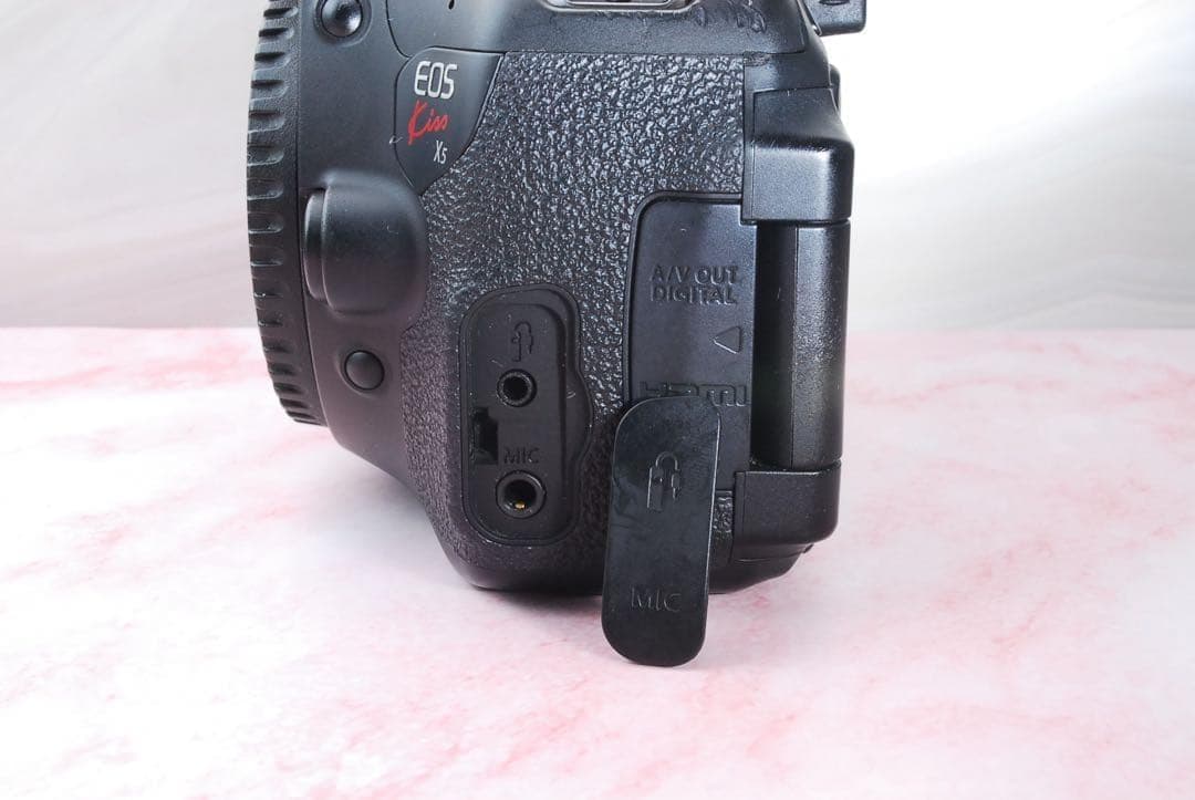 手ぶれ補正付き✨Canon EOS Kiss X5★一眼レフ★標準レンズ