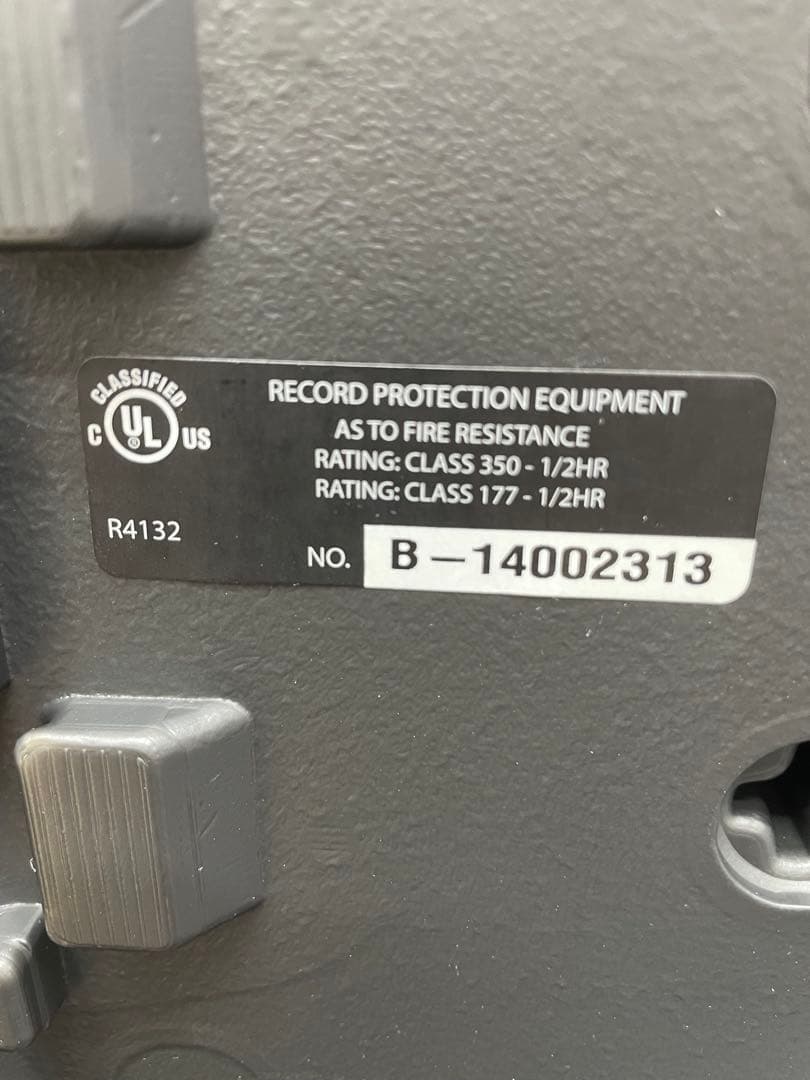 展示品 SentrySafe セントリーセーフ 防火防水保管庫 鍵付き