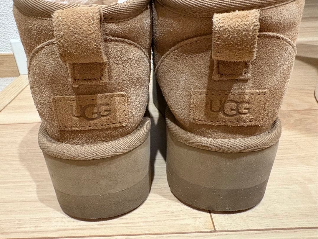 UGG クラッシックウルトラミニプラットフォームブーツ