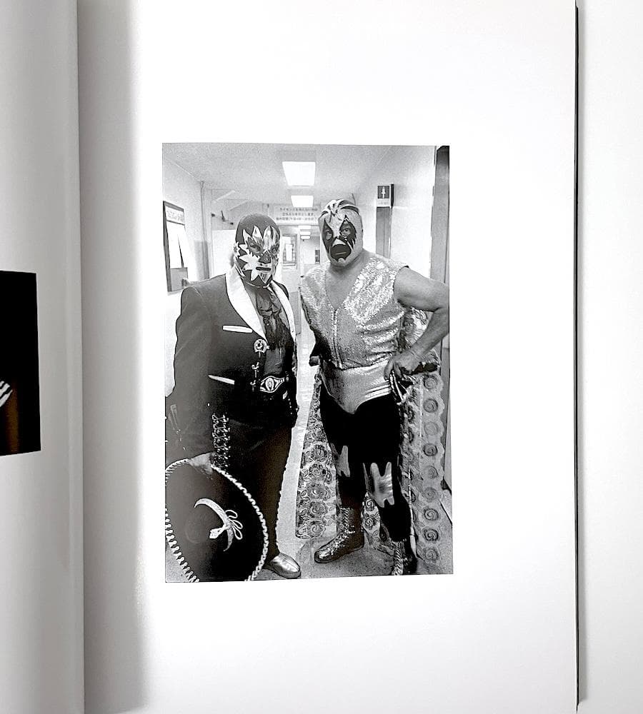 絶版本 直筆サイン入り ミル・マスカラス写真集 MIL MASCARAS