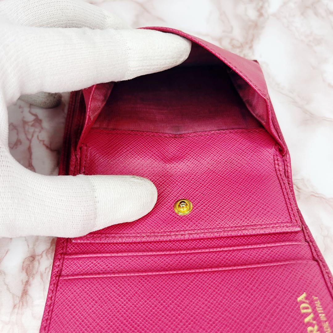 【極美品】PRADA 二つ折り財布 折り財布70