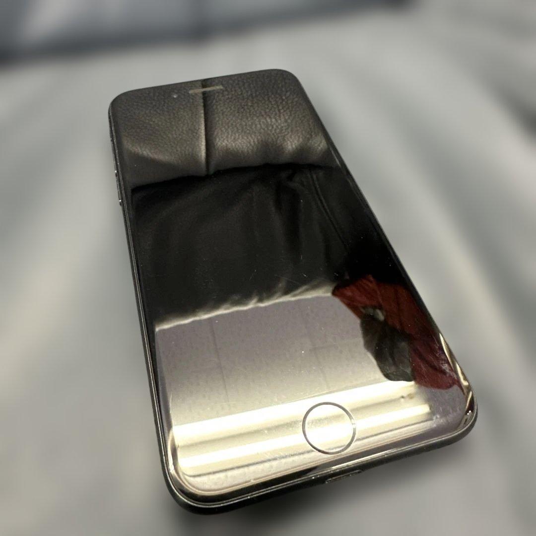 iPhone 7（ブラック／32GB）　美品