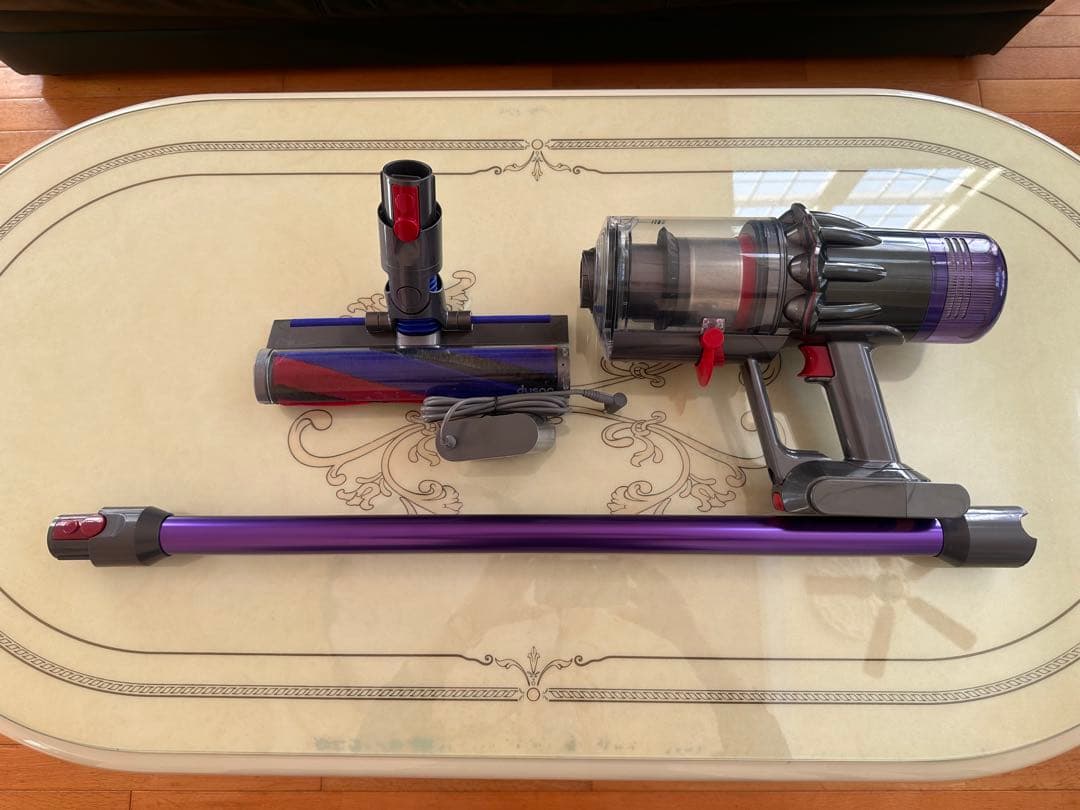 dyson デジタルスリム　SV18 コードレス掃除機　匿名配送
