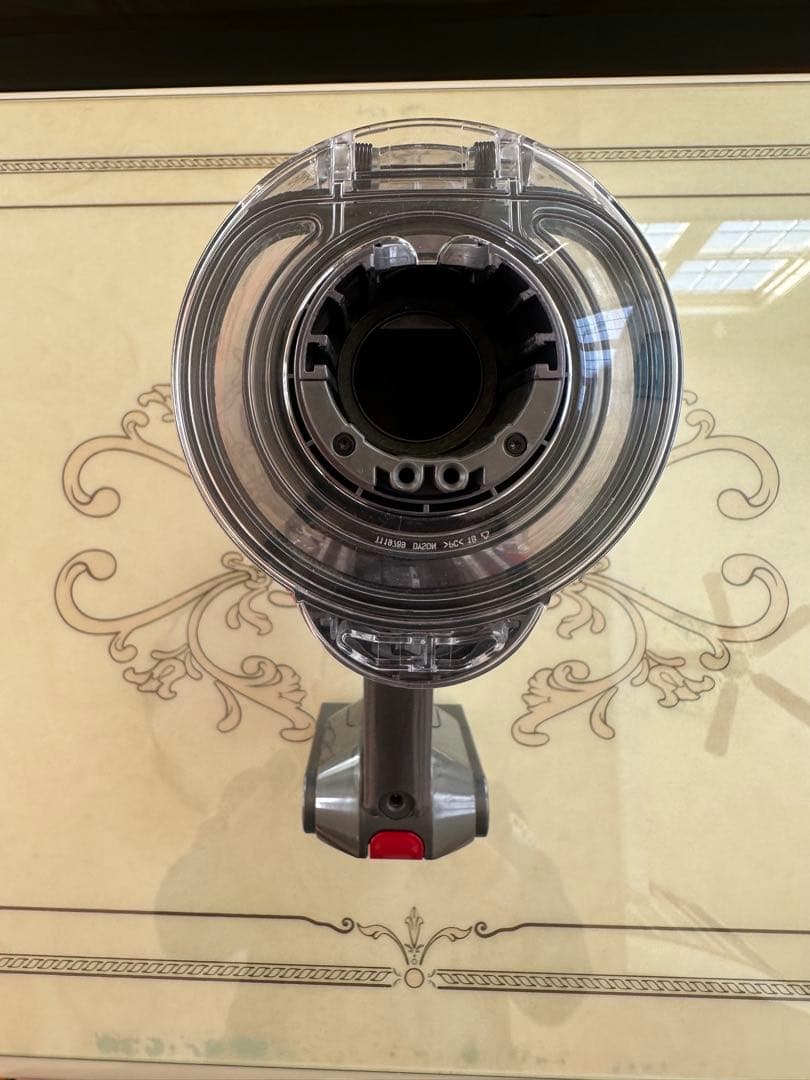 dyson デジタルスリム　SV18 コードレス掃除機　匿名配送