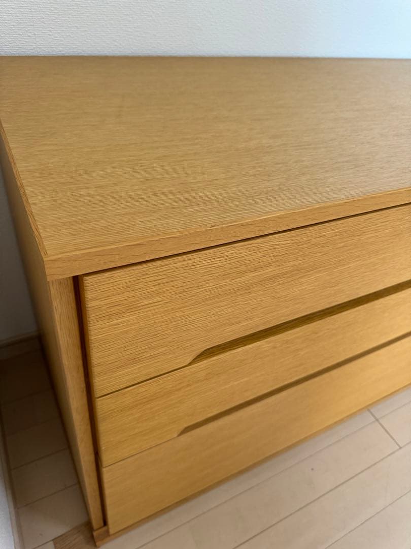 美品 IDC大塚家具 府中家具 幅136cmチェスト 国産 高品質 焼印有 楢材