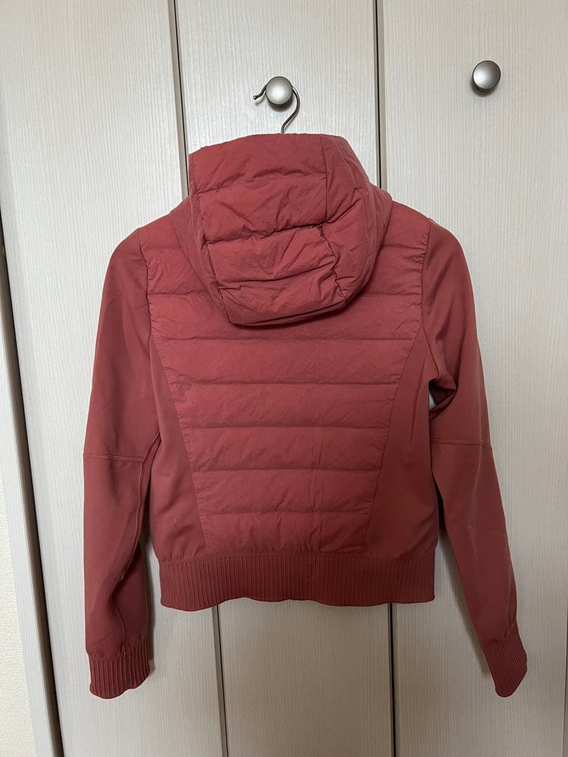 ルルレモン　Down & Around Jacket